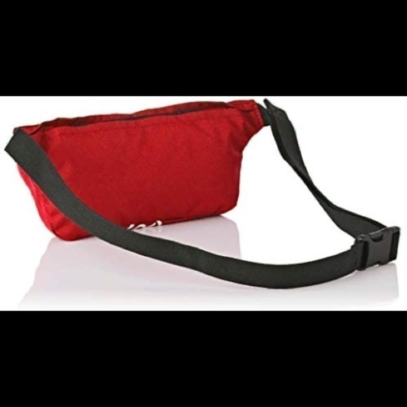 Levi’s Red Waist pack crossbody waist sling NWT - Picture 6 of 10